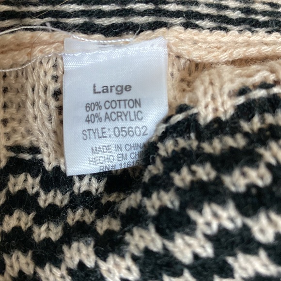 Poof open fringe cardigan - Picture 4 of 4